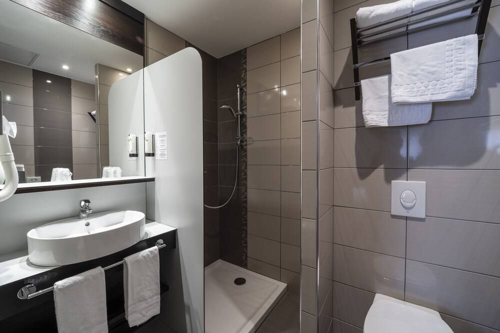Cottage Hotel - Vandoeuvre-lès-Nancy - Bad