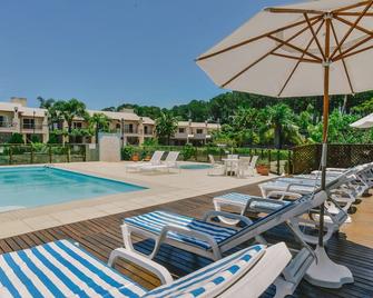 橄欖網球別墅公寓飯店 - 弗洛里亞諾波利斯 - 游泳池