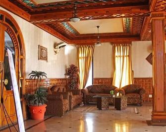 Hotel Swat Regency - Mingaora - Sala de estar