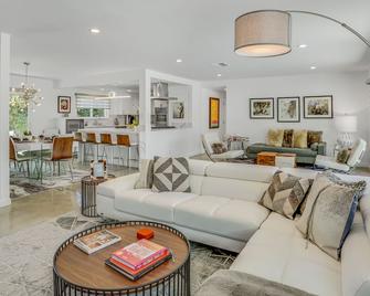 Caballeros Palms - Fantastic Indoor/Outdoor style! - Palm Springs - Sala de estar