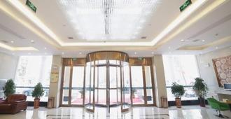 Greentree Inn Fuyang Development Zone Weisan Road Express Hotel - Fuyang - Lobby