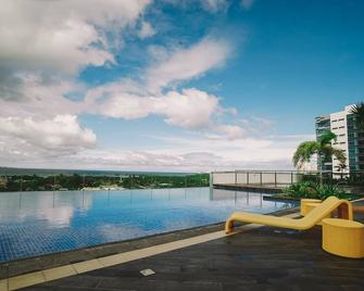 Fully Furnished Condo In Mactan Newtown - Lapu-Lapu City - Pool
