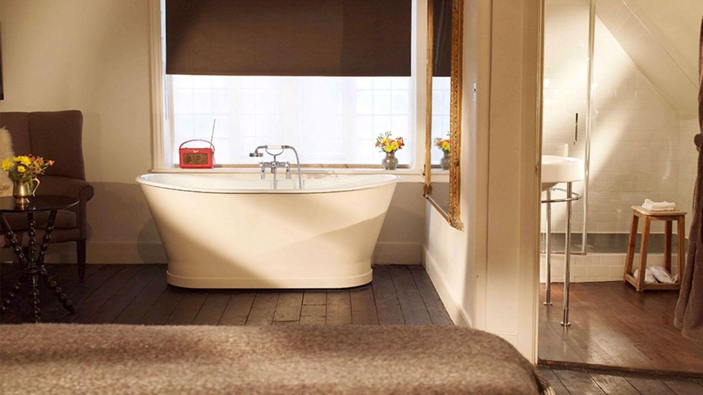 ذي أولد بيل، بي دبليو سيجنيتشر كوليكشن