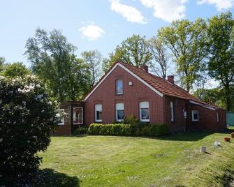 Ferienhaus Else - Westoverledingen - Edificio