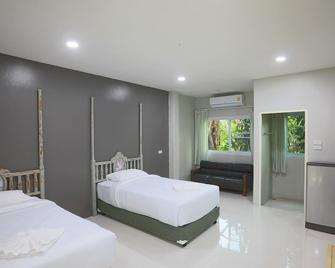 Phuket Nonnita Boutique Resort - Wichit - Bedroom