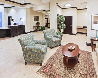 Holiday Inn Express Hotel & Suites Brownfield - Brownfield - Lobby