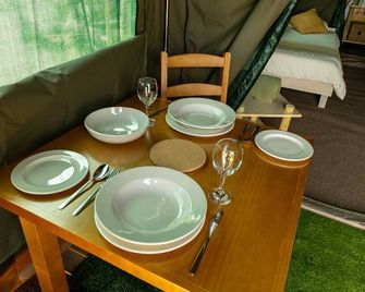 Safari Glamping Portugal Koi Fish - Ventosa