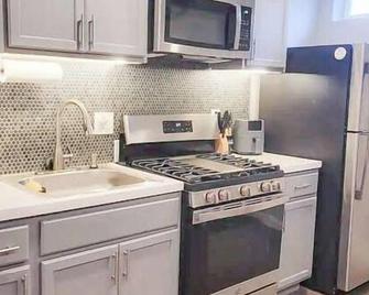 Unique Studio In York - York - Kitchen