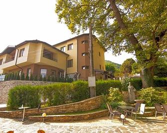 Eco Hotel Momata - Kolarovo - Edificio