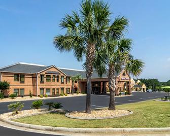 Comfort Inn and Suites Perry National Fairgrounds Area - Perry - Bygning
