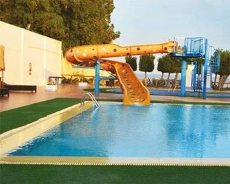 Golden Tulip Dana Bay Resort - Al Khobar - Πισίνα