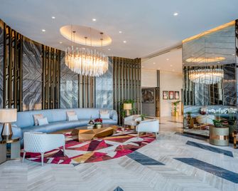 Radisson Hotel Dubai, Damac Hills - Dubai - Lobby