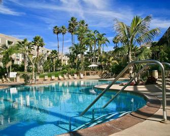 A209 - Sandy Paradise - On-the-Sand - Oceanside - Pool