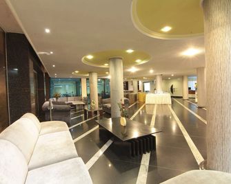 Hotel Serrano - Campina Grande - Lobby