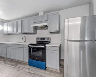 Super 8 by Wyndham Texas City - Texas City - Keuken