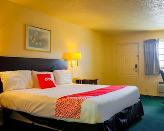 Duncan Inn By OYO, Ok - Hwy 81 Near Chisholm Casino - Duncan - Bedroom