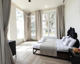 Srebrna Luxury Apartments - willa fabrykancka - Łódź - Bedroom