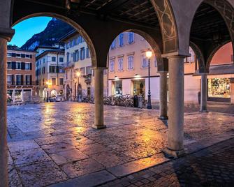 Nido sui Tetti di Riva del Garda - Happy Rentals - Riva del Garda - Clădire