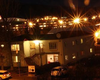 Akureyri Hostel - Akureyri