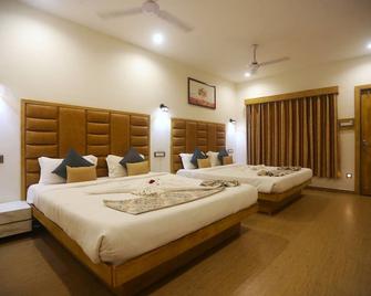 The Comfort Gir Resort - Sasan Gir - Bedroom
