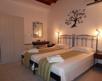 Tinos Suites & Apartments - Agios Ioannis - Ložnice