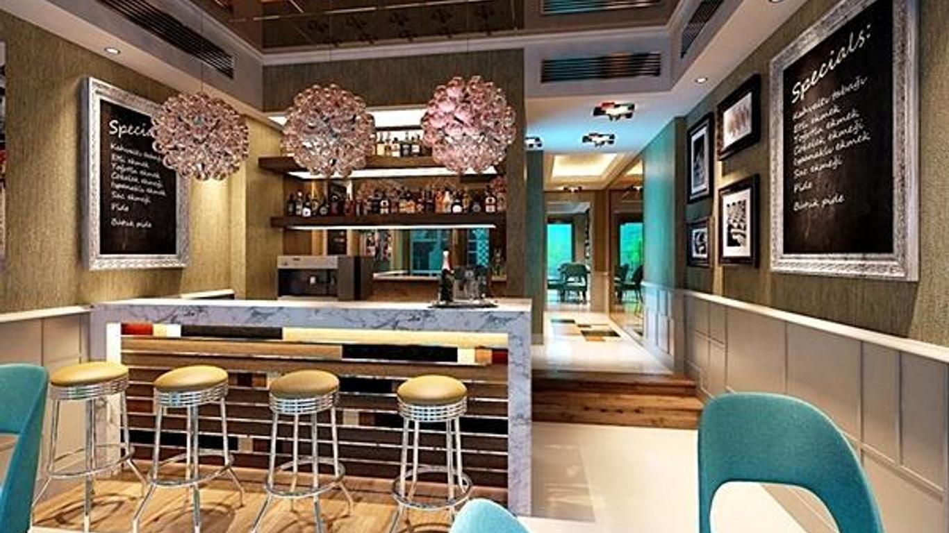 Collage Taksim Hotel