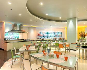 Harris Hotel Tebet Jakarta - Cakarta - Restoran