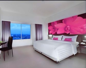 Yusra Inn Hotel Bekasi - Bekasi - Makuuhuone