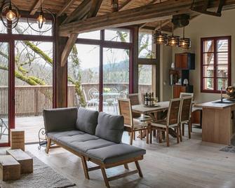 Gîte de l'Hôtel Dieu, en Bourgogne, avec SPA - La Bussiere-sur-Ouche - Salon