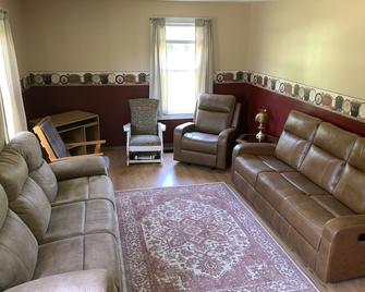 Tranquil Oceanfront Trip Back in Time - Milbridge - Sala de estar