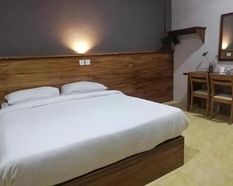 Room V Jalan Sultanah By Secom - Batu Pahat