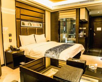 Shengmei Boutique Hotel (Taiyuan Liuxiang Bell Tower Street) - Taiyuan - Bedroom