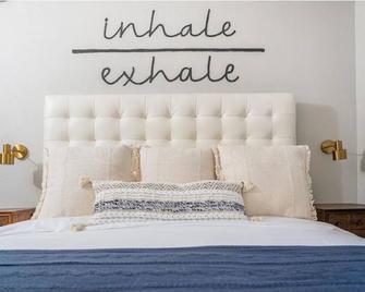 Remodeled Home w/ King Bed, Bunk Bed, & Yard Games - Concord - Bedroom