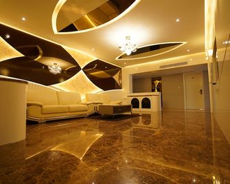 Pruthvi Paradise - Tumkūr - Lobby