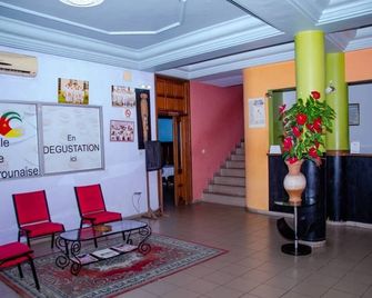 Sup Hotel - Douala - Front desk