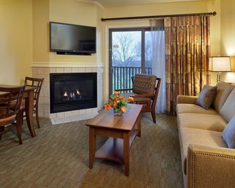 Villa Near Lake Geneva, close to Lake - Lake Geneva - Living room