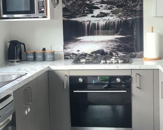 South West Country Retreat. Located just 5 minutes from Te Anau. - Te Anau - Kuchyň