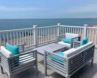 Cozy Beach - Direct Waterfront! - East Haven - Balcony
