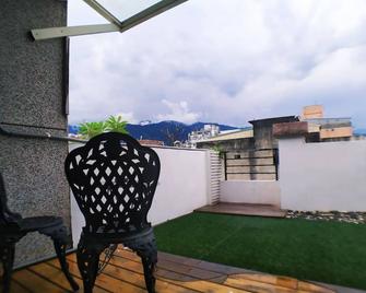 No.98 B&B - Hualien City - Balcony