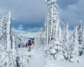 Juan de Fuca Waterfront Hotel & Cottages - Sequim