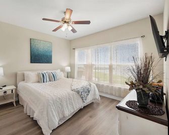 Lakefront Corsicana Condo Pool And Priva - Corsicana