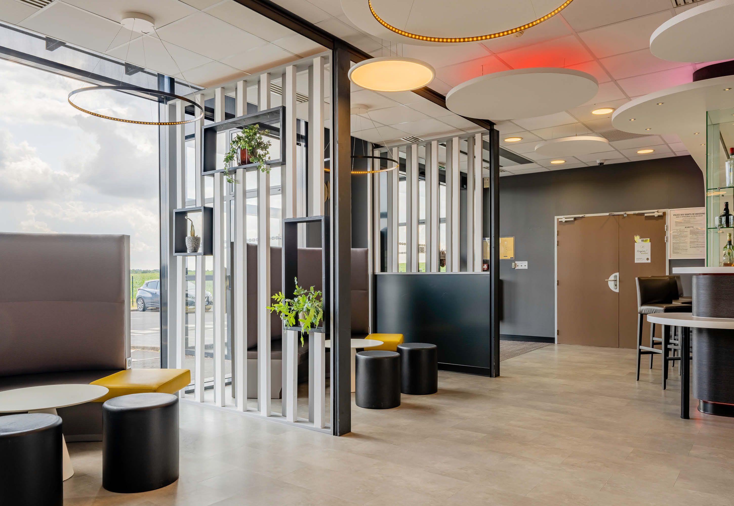 B&B HOTEL Béthune Bruay-la-Buissière - Bruay-la-Buissière - Recepción