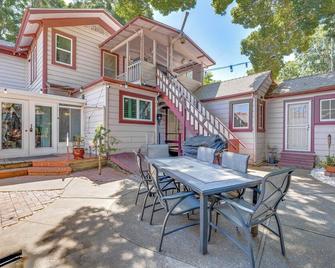 Historic Woodland Escape w/ Patio + Fire Pit! - Woodland - Patio