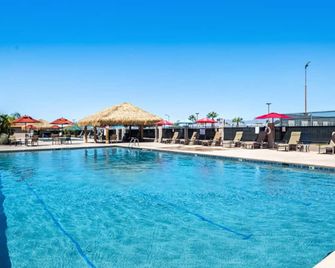 Voyager Resort Inn - Tucson - Pool