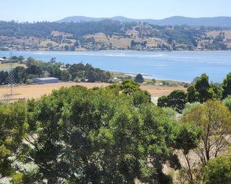 Armalong Winery Chalets - Launceston - Buiten zicht