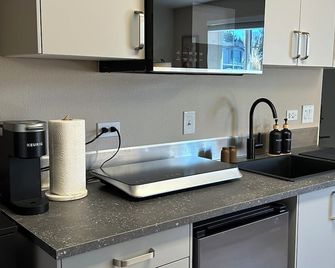 Private Ptarmigan Suite - Hayden - Cocina