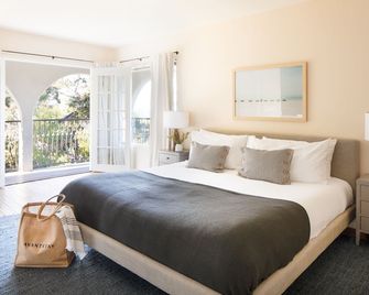 Villa Valencia by AvantStay Entertainers Dream w Outdoor Kitchen Spa Views - San Diego - Bedroom