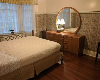 3 floors character house - Winnipeg - Bedroom