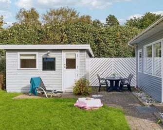 4 Bedroom Lovely Home in Sjaellands Odde - Sjaellands Odde - Patio