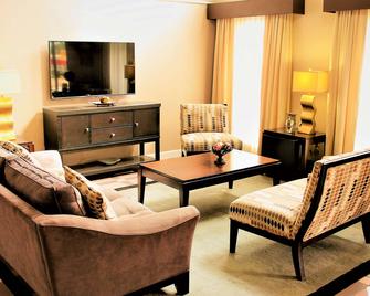 Best Western Inn of Nacogdoches - Nacogdoches - Living room